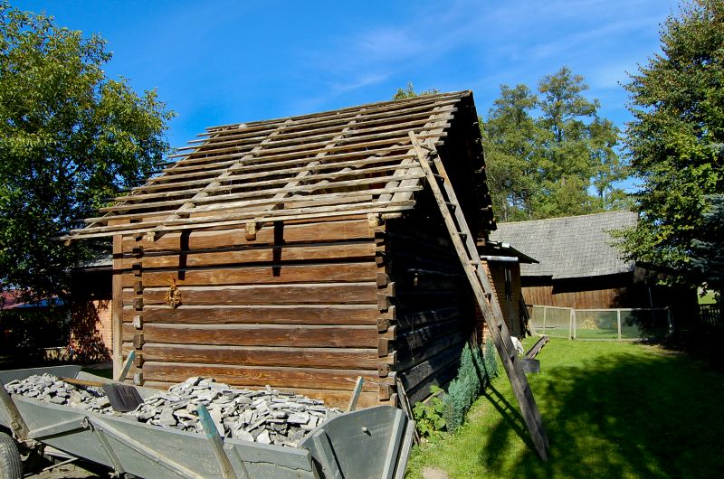 Log Cabin Construction